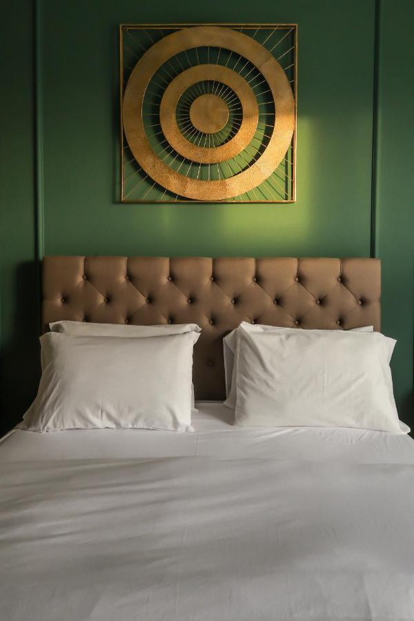 The Carob Tree Bed and Breakfast Victoria Exteriör bild